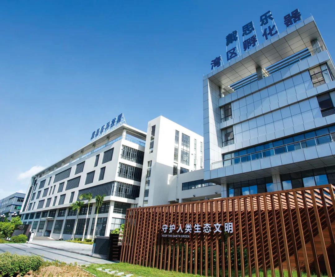亿万先生MR泳池工程,亿万先生MR酒店泳池工程
