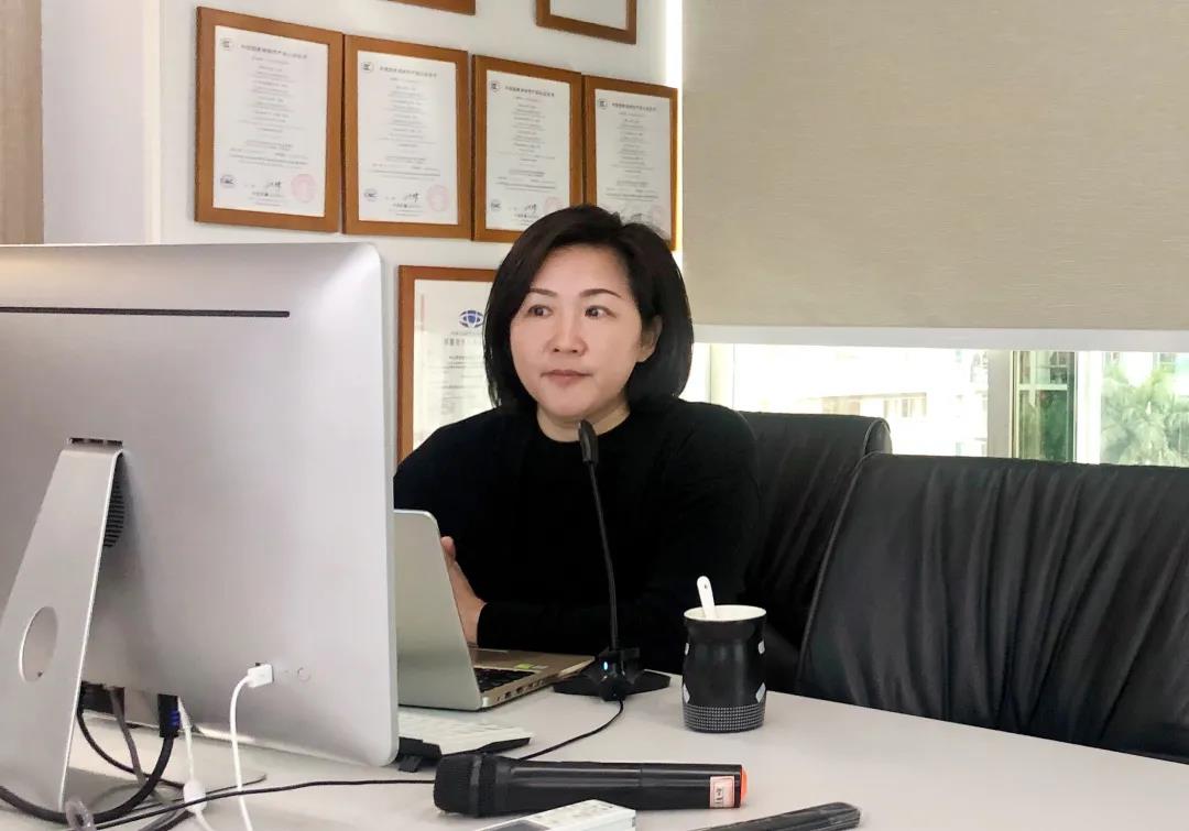 亿万先生MR集团副总裁兼丽江基地总经理杨琦女士