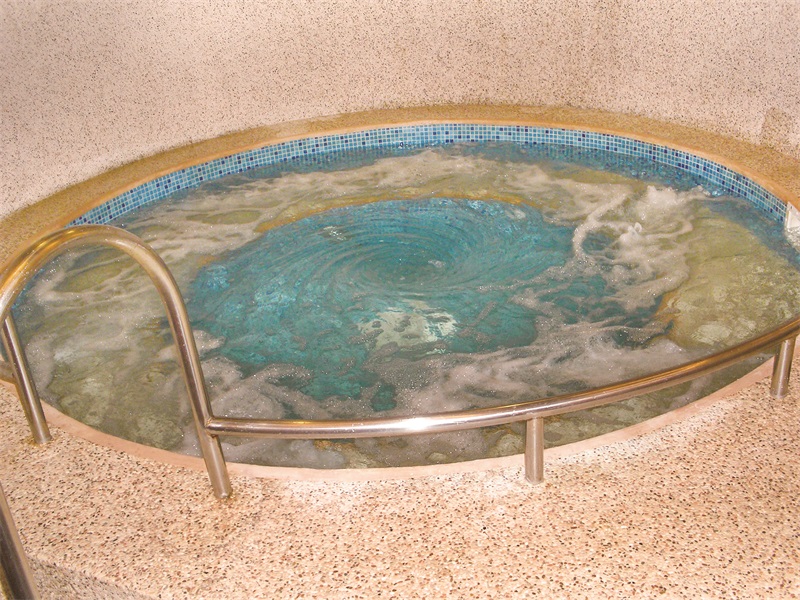 温泉水疗应该多久换一次水？